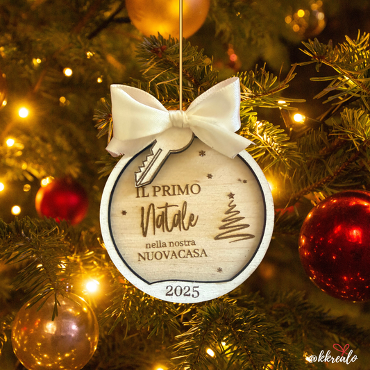 Pallina di natale in legno di betulla taglio laser - nuova casa - personalizzabile